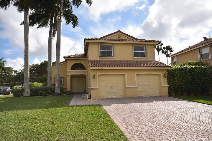 1st image of 6260 Old Medinah Cir