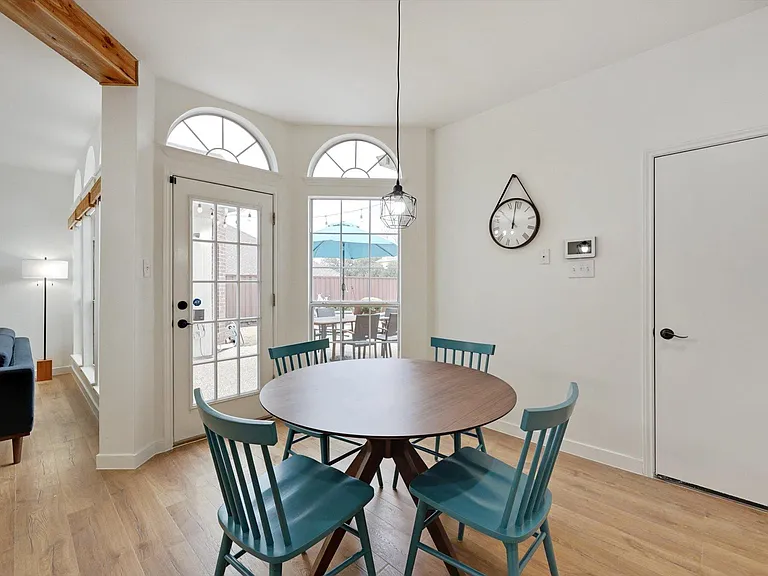 7309 Springfield Dr — Photo 16