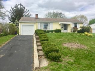 75 Knollwood Rd, West Hartford, CT 06110