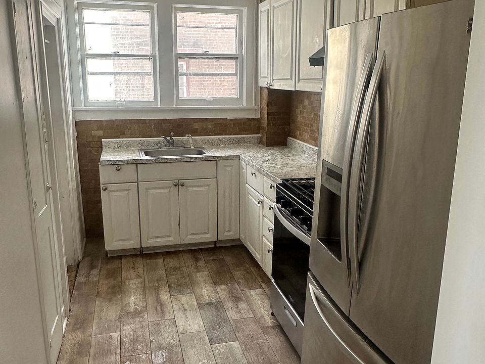 1st image of 291 N Main St #1
