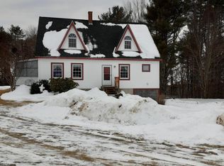 19 Arlington Ln, Whitefield, ME 04353