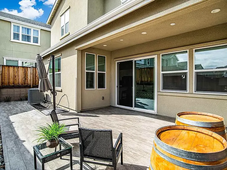 4022 Chalk Hill Way — Photo 28