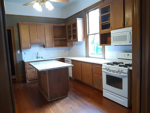 2nd image of 4237 Saint Ann St