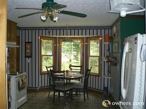 4th image of 8702 Shoreline Dr