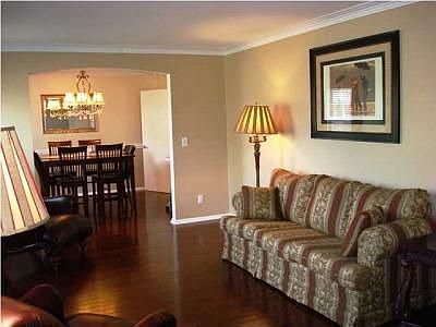 3rd image of 8103 Holly Crest Dr