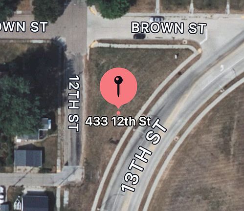 5th image of 433 12th St