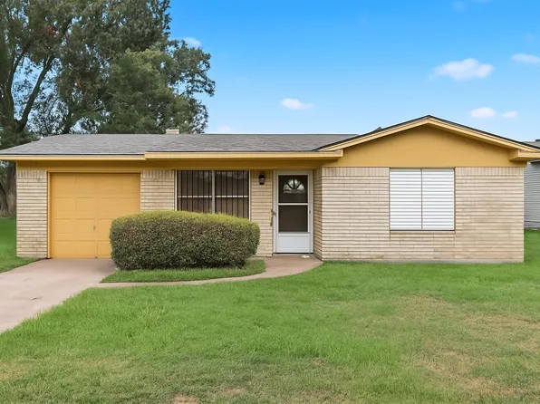 1820 Rosalee St, La Marque, TX 77568