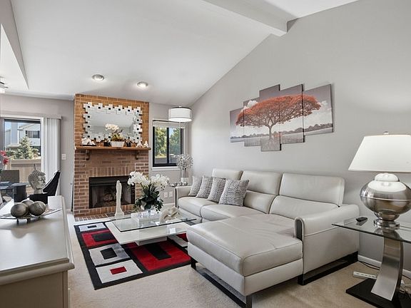5th image of 8037 Wildwood Ln