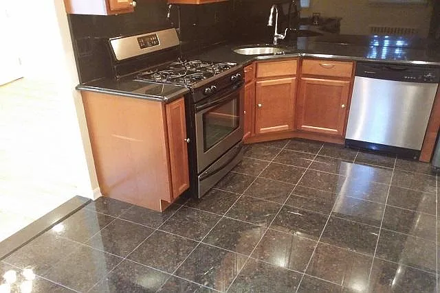 Fairfield Townhouse at Woodmere — Photo 7