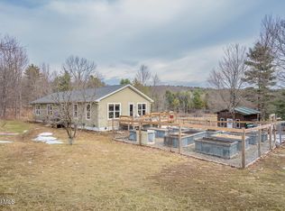 92 Dickensen Rd, Buskirk, NY 12028