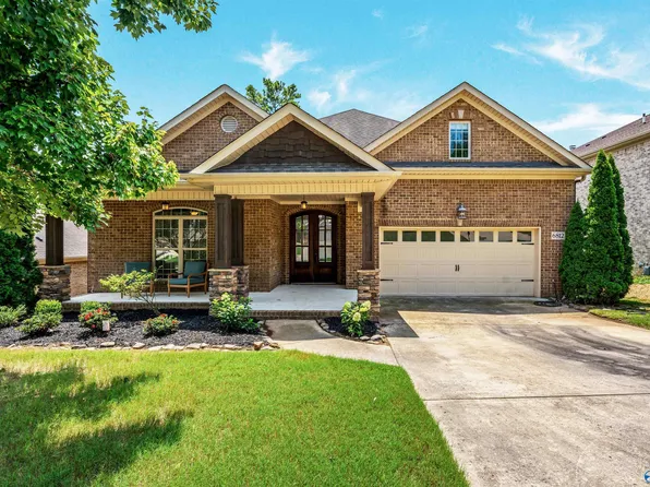 6812 Breyerton Way SE, Owens Cross Roads, AL 35763