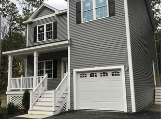 3 Eagle Dr, Cumberland, RI 02864