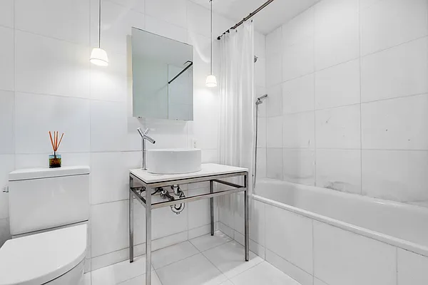 Sold by HomeDax Real Estate | media 4