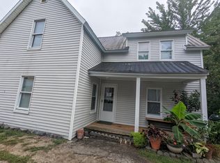 25 Crescent St, Norway, ME 04268