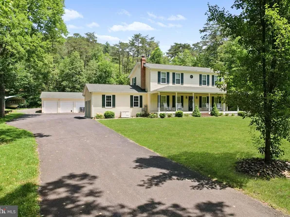 6180 Slanesville Pike, Points, WV 25437