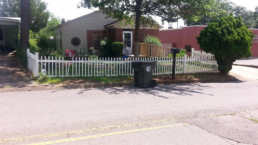 2nd image of 923 18th St