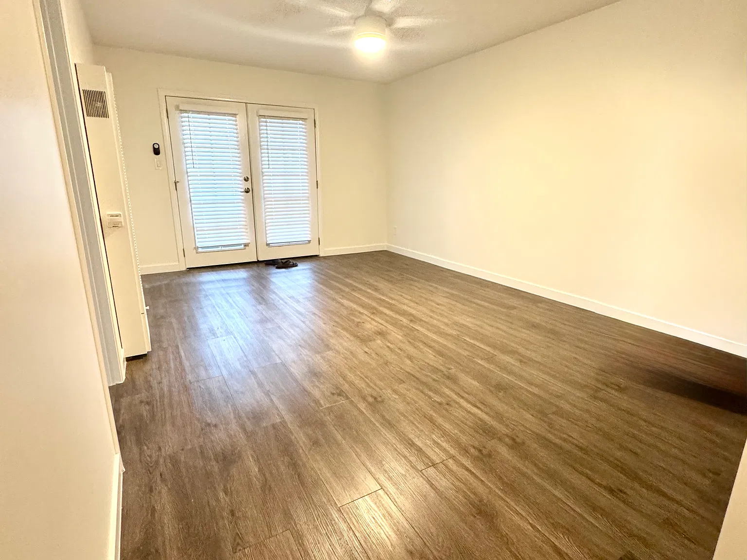 2 bed, 850 sqft, $2,500 — Photo 4