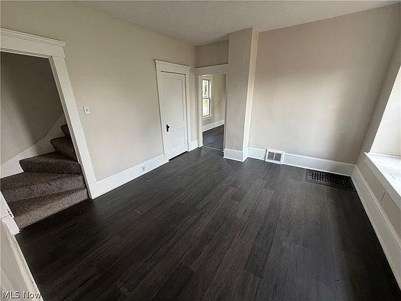 5th image of 1225 Shorb Ave NW