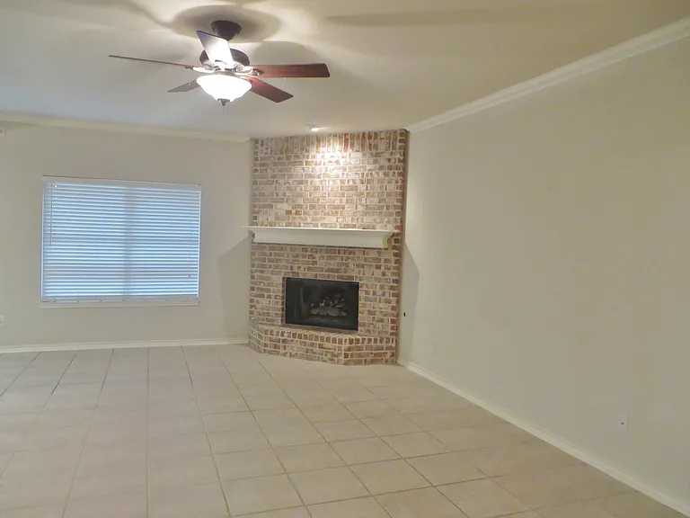 117 Pecos Ct — Photo 5
