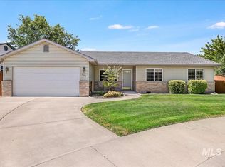303 Cedar Park Cir, Twin Falls, ID 83301