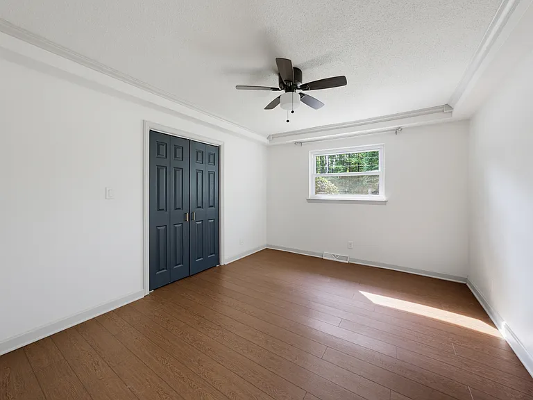 3363 Denise St — Photo 12