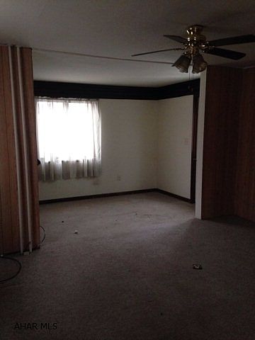 2nd image of 818 N Main St