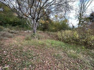 260 Walton Rd, Irvine, KY 40336