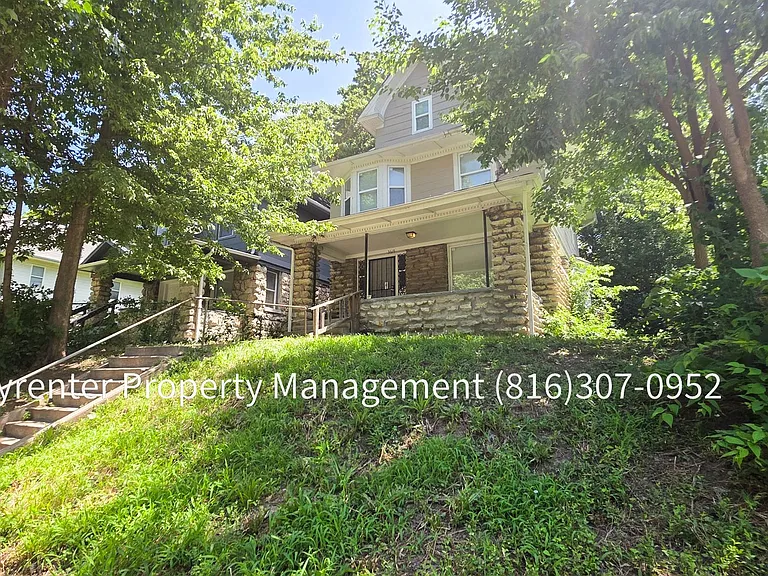 3619 Olive St — Photo 3