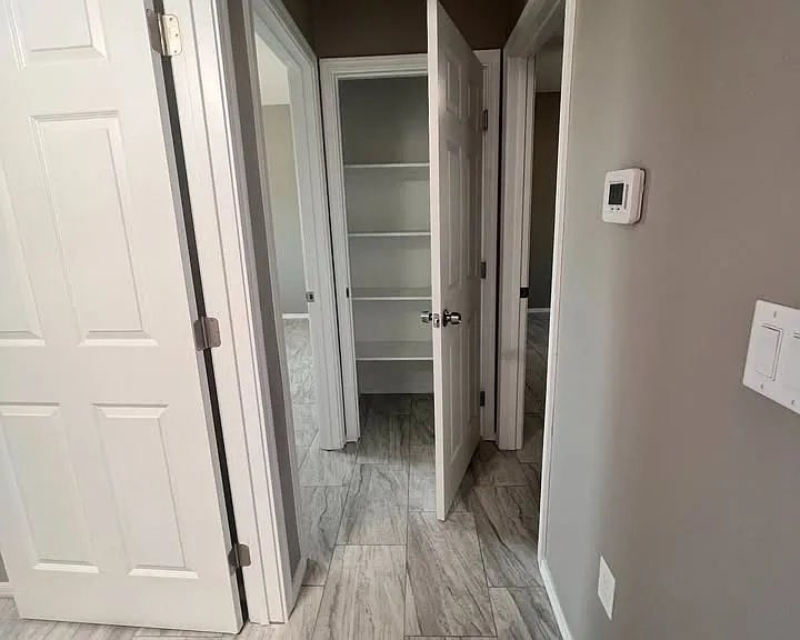 834 W Roger Rd #2 — Photo 5