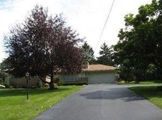 2534 Blossom Ln, New Castle, PA