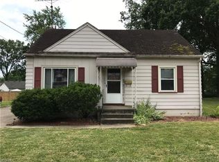 1541 Bradford St NW, Warren, OH