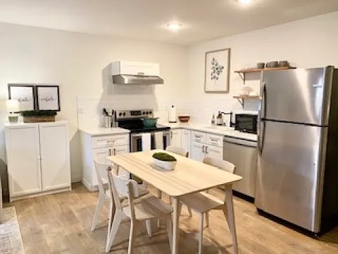1 bed, 660 sqft, $1,150 — Photo 2