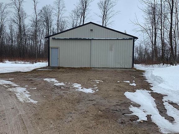 4th image of 1179 Ann Dr