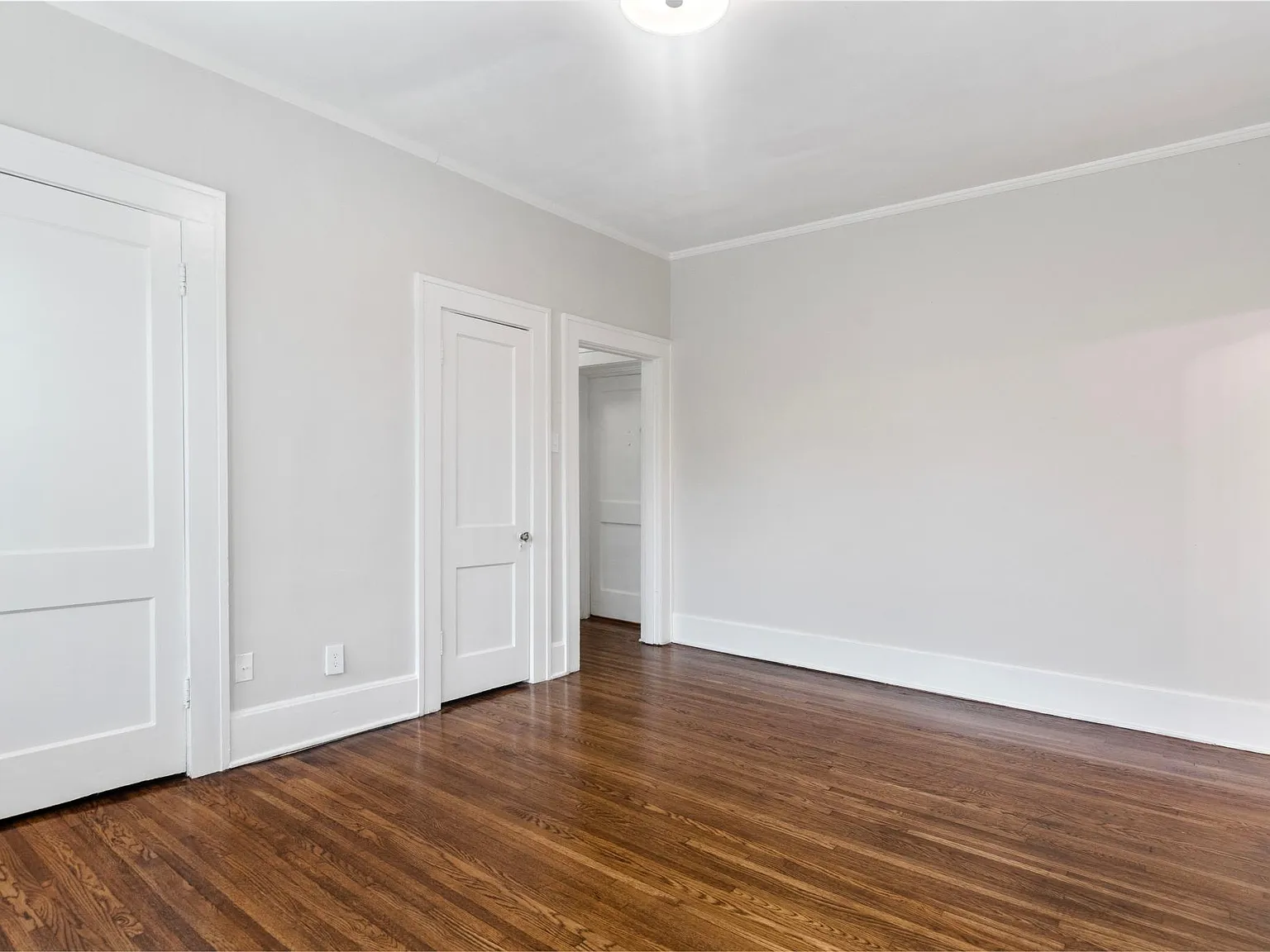 Studio, 550 sqft, $899 — Photo 4