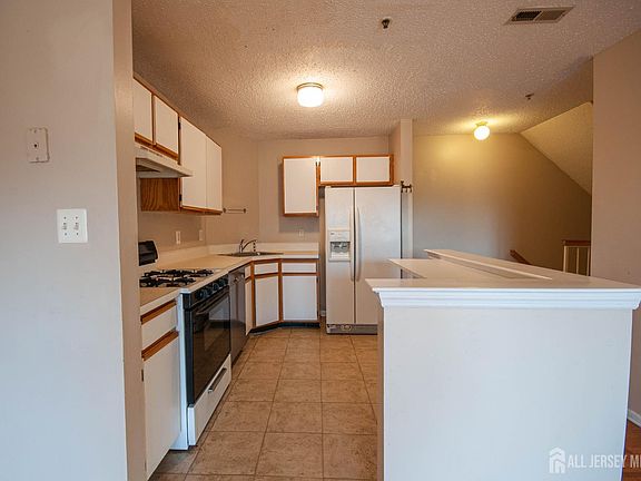 2nd image of 15 Prestwick Way