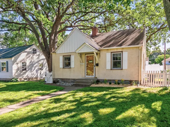 4507 5th St NE, Columbia Heights, MN 55421