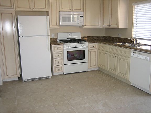 5th image of 40 Briarwood