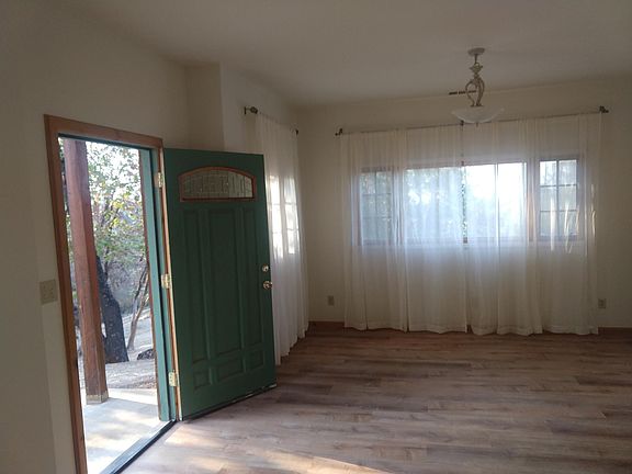 2nd image of 15162 Ponderosa Ln