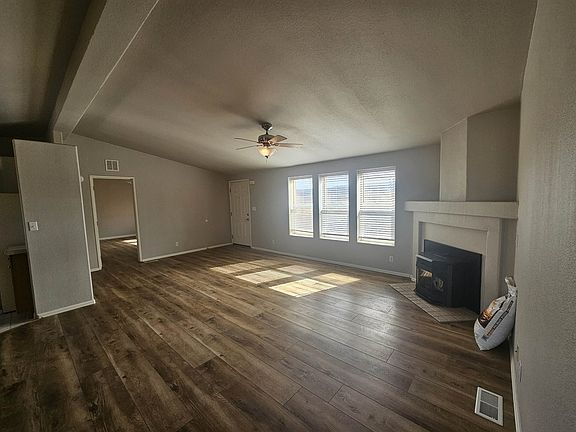 3rd image of 16100 Ds Rd