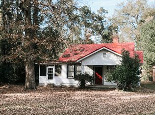 90 Rommel Ave, Garden City, GA 31408