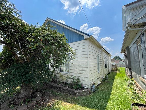 3rd image of 926 Florida St