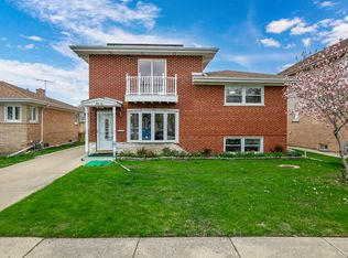 8816 Oswego Ave, Morton Grove, IL 60053