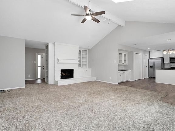 5th image of 15722 Barbarossa Dr
