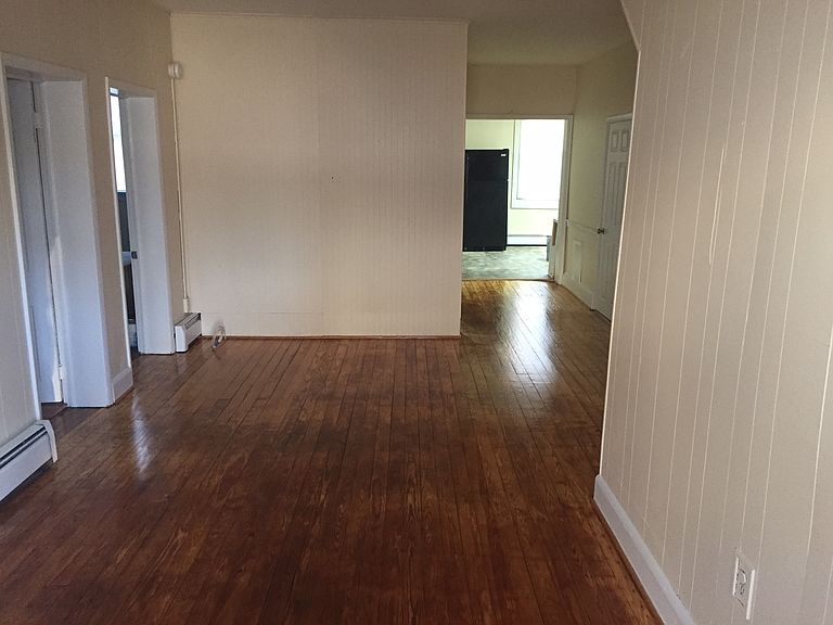 1009 Main St Fallston, MD, 21047 Apartments for Rent Zillow