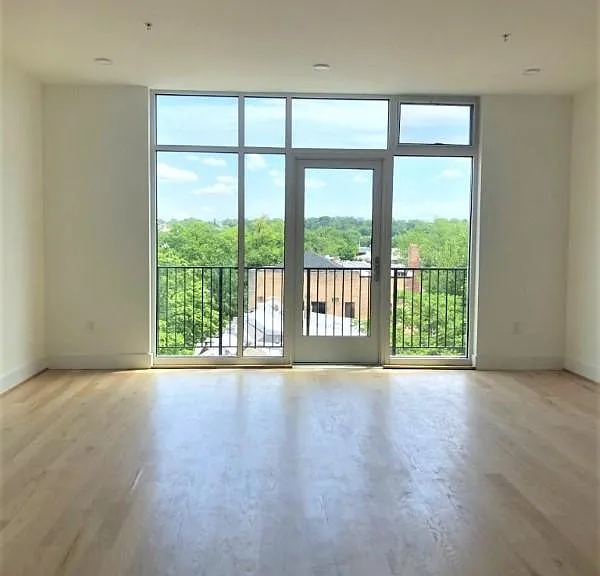 3927 Georgia Ave NW #4C — Photo 1