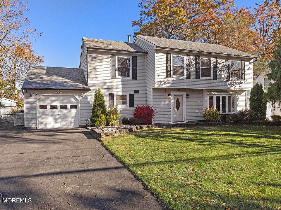 1st image of 98 Maine Street