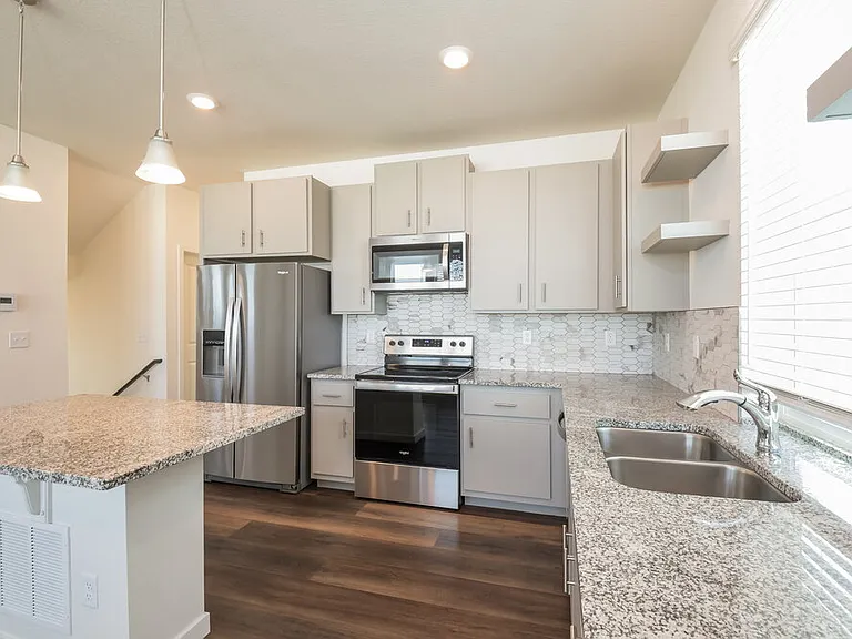 4734 N Tower Ct — Photo 10