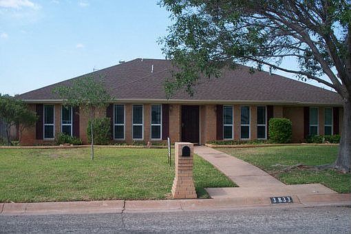 1st image of 3833 Hillcrest Dr