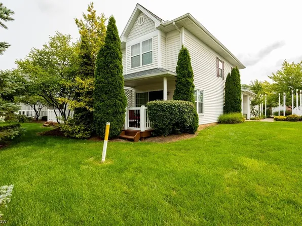 6748 Cedarwood Trce, Cleveland, OH 44130