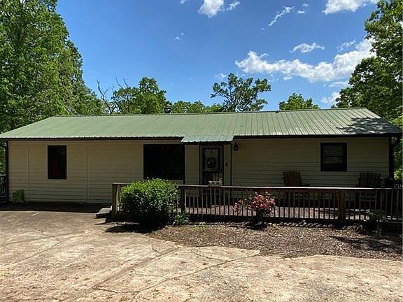 2nd image of 157 Braeburn Ln